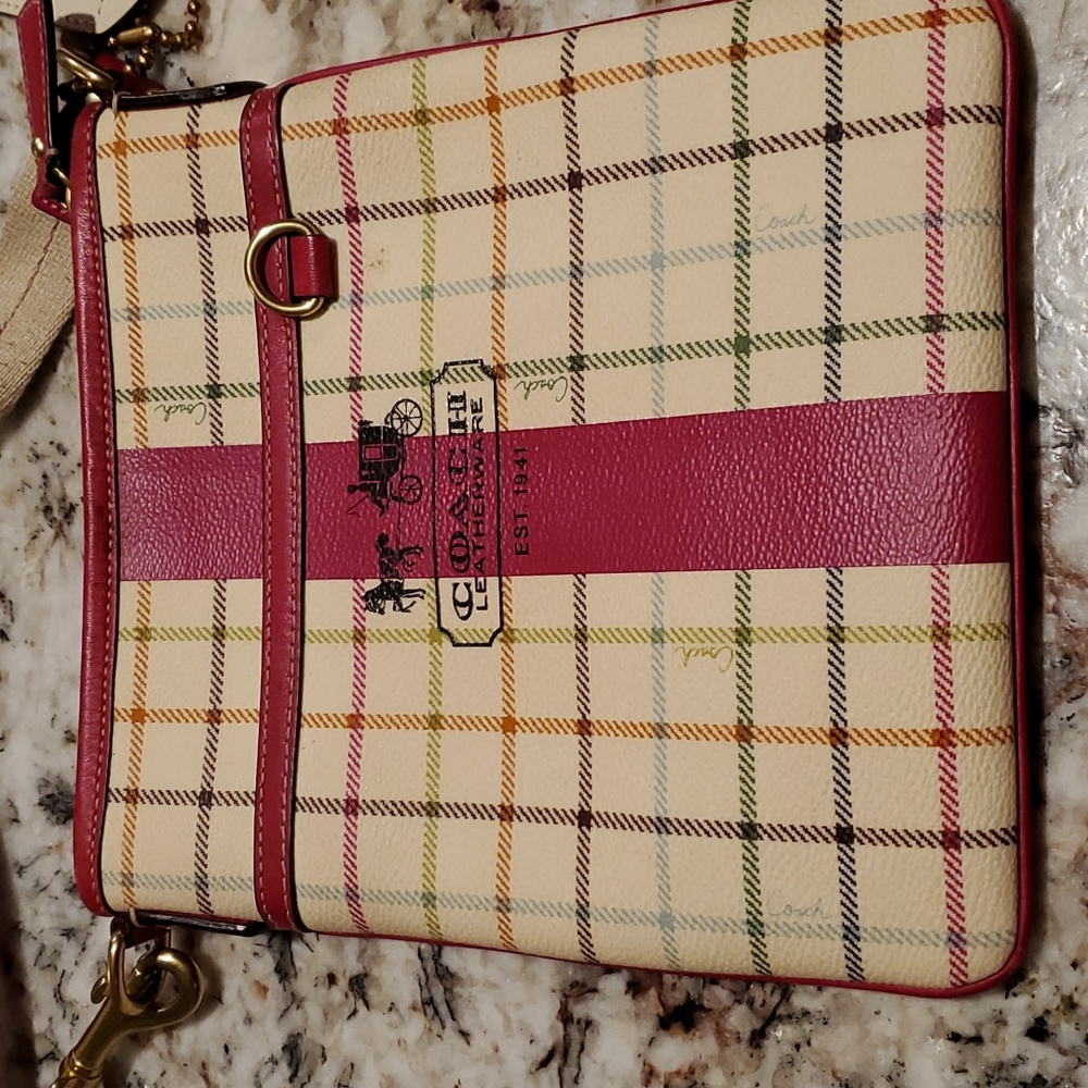 Coach shoulder purse - Picture 2 of 8